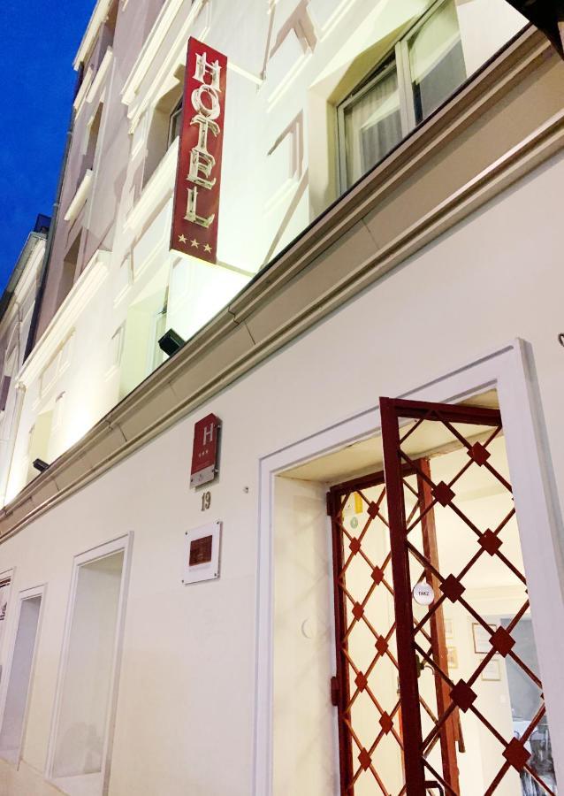 Hotel Bellevue Montmartre Paris Exterior photo