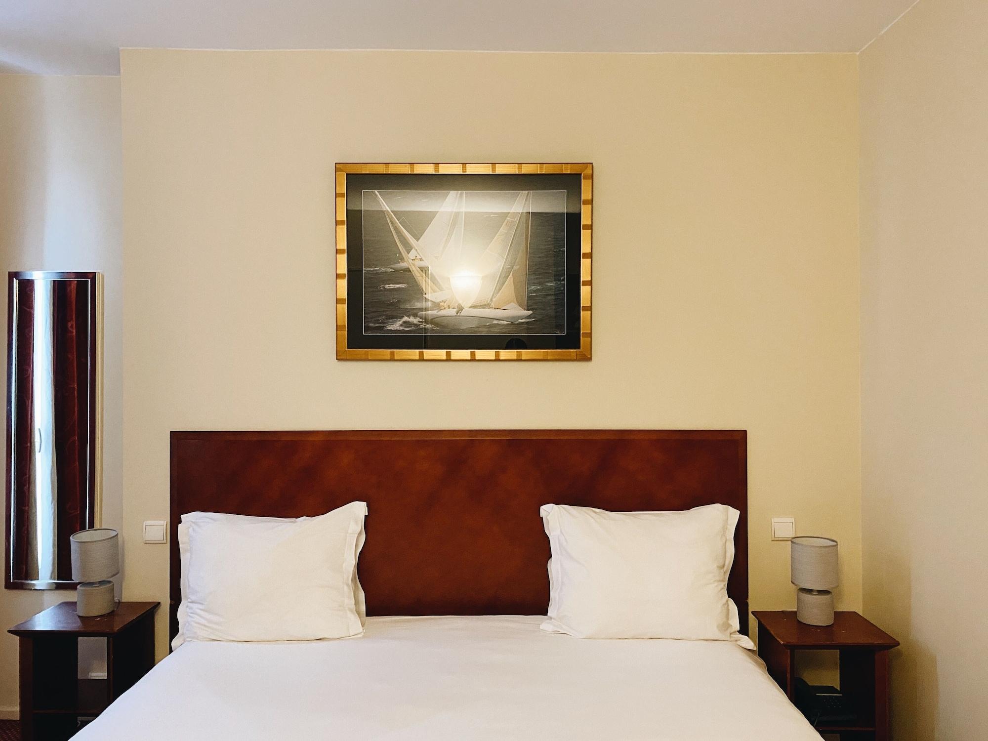 Hotel Bellevue Montmartre Paris Exterior photo